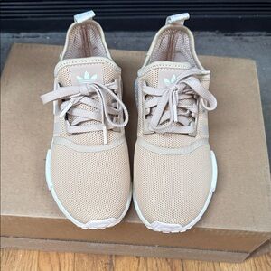 Adidas Women's Beige Sneakers